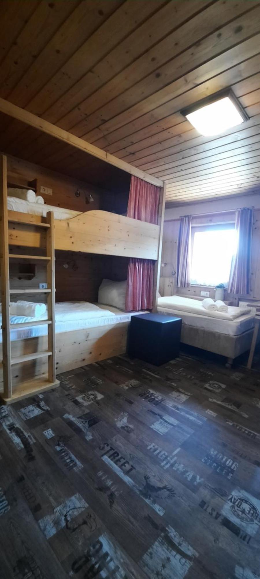 Chalet Auhof Bed & Breakfast Flachau Exterior photo
